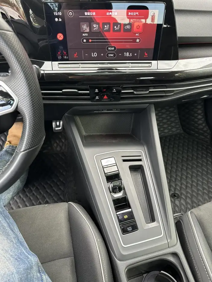 Volkswagen Golf 2021 Model 280TSI DSG R-Line – фото 8