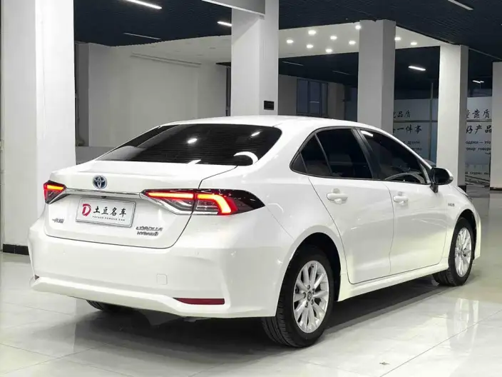 Toyota Corolla 2021 Model Hybrid 1.8L E-CVT Elite Edition – фото 6