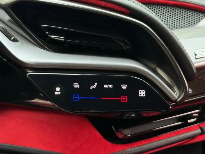 Ferrari SF90 2019 Model 3.9T Standard Edition – фото 6