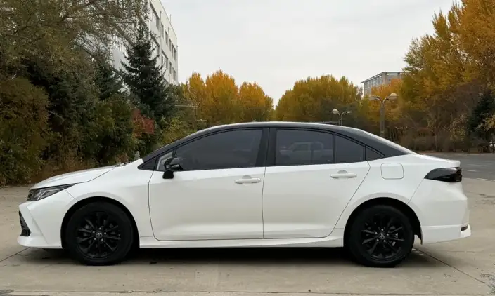 Toyota Corolla 2021 Model 1.5L CVT GR SPORT Sports Edition – фото 4