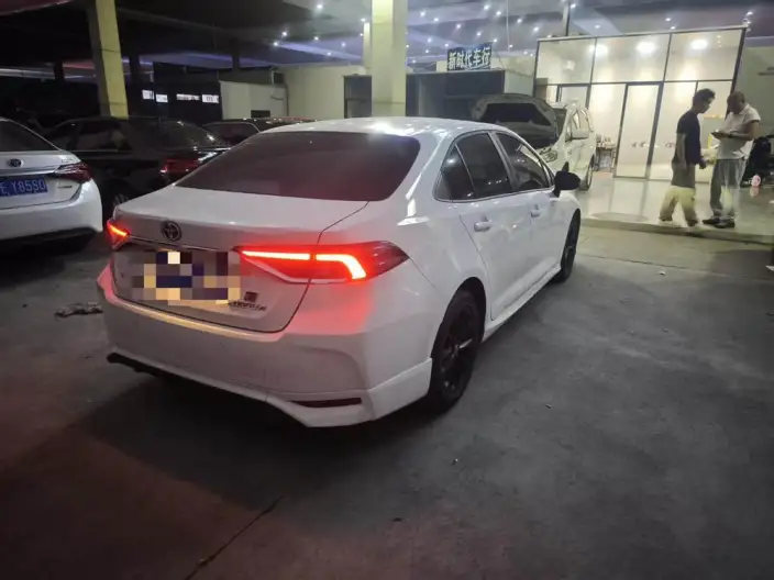 Toyota Corolla 2021 Model 1.5L CVT GR SPORT Sports Edition – фото 5