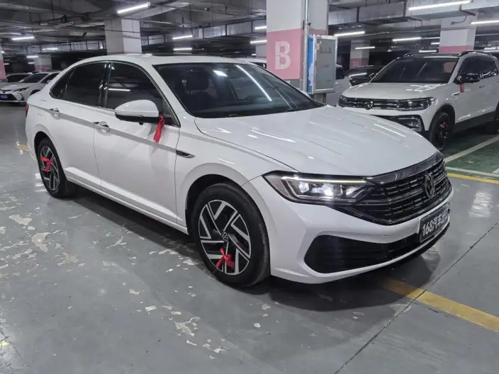 Volkswagen Sagitar 2023 Model 280TSI DSG Beyond Edition Lite – фото 3