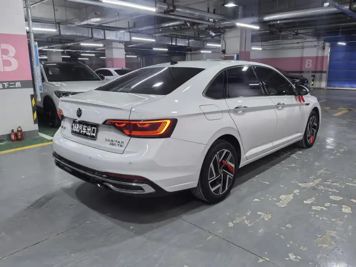 Volkswagen Sagitar 2023 Model 280TSI DSG Beyond Edition Lite – фото 6