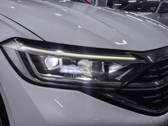 Volkswagen Sagitar 2023 Model 280TSI DSG Beyond Edition Lite – фото 8