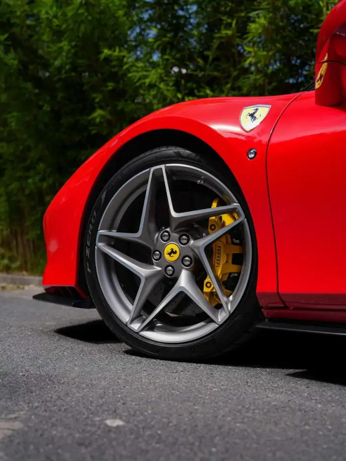 Ferrari F8 2019 Model Tributo 3.9T V8 – фото 7