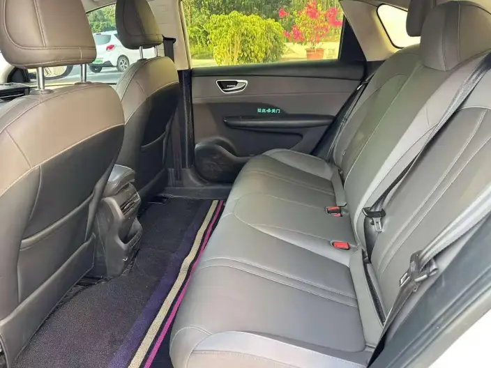 Roewe D6 2025 Model 450km Premium Edition – фото 9