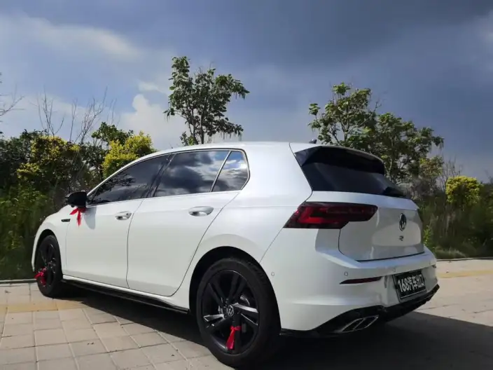 Volkswagen Golf 2023 Model 280TSI DSG R-Line Lite