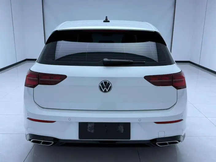Volkswagen Golf 2023 Model 280TSI DSG R-Line – фото 5