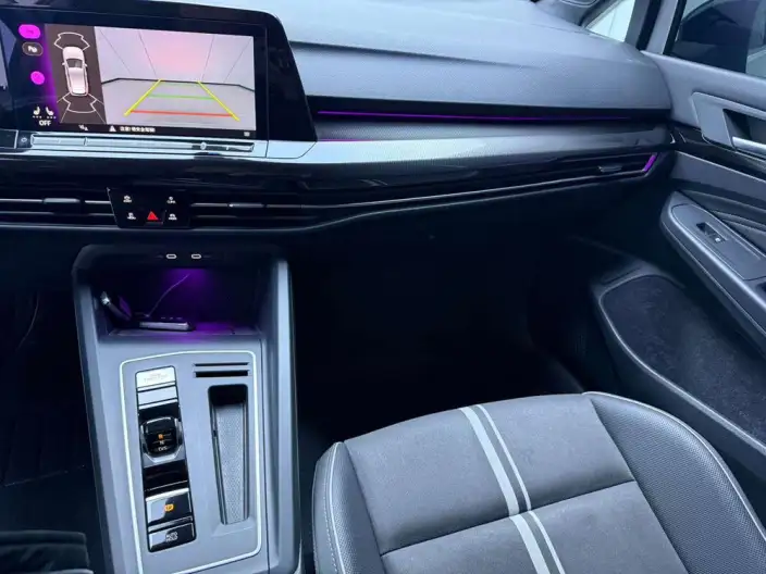 Volkswagen Golf 2023 Model 280TSI DSG R-Line – фото 10
