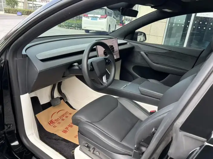 Model Y L 2026 Model Standard Edition – фото 8