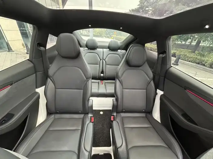 Model Y L 2026 Model Standard Edition – фото 9