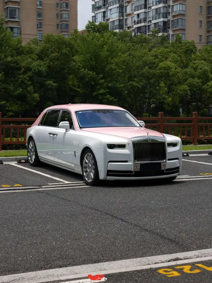 Phantom 2018 Model 6.7T Long wheelbase Edition