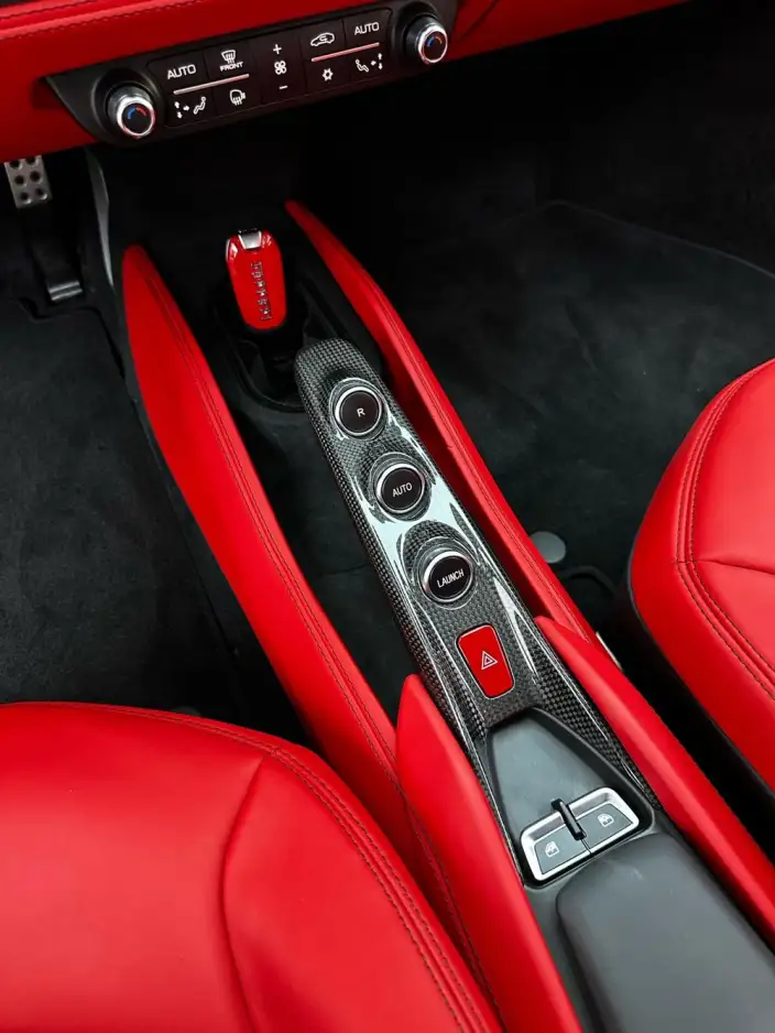 Ferrari F8 2019 Model Tributo 3.9T V8 – фото 8