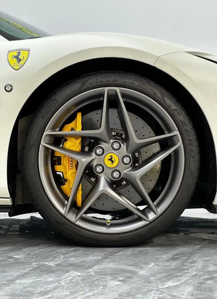 Ferrari F8 2019 Model Tributo 3.9T V8 – фото 10