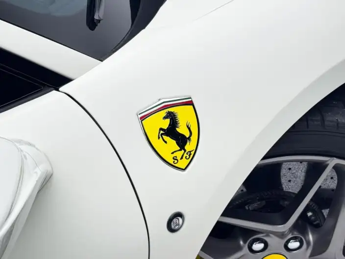 Ferrari F8 2019 Model Tributo 3.9T V8 – фото 8