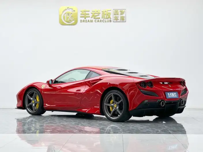 Ferrari F8 2019 Model Tributo 3.9T V8