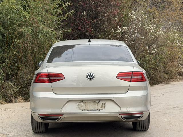 Volkswagen Magotan Модель 2019 года 330TSI DSG Prestige Country VI – фото 5