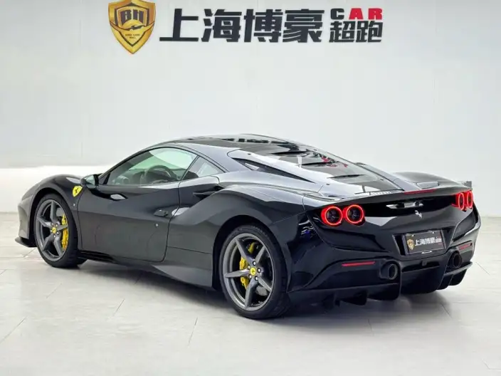 Ferrari F8 2019 Model Tributo 3.9T V8