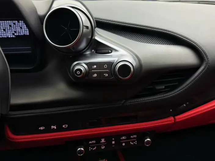 Ferrari F8 2019 Model Tributo 3.9T V8 – фото 9