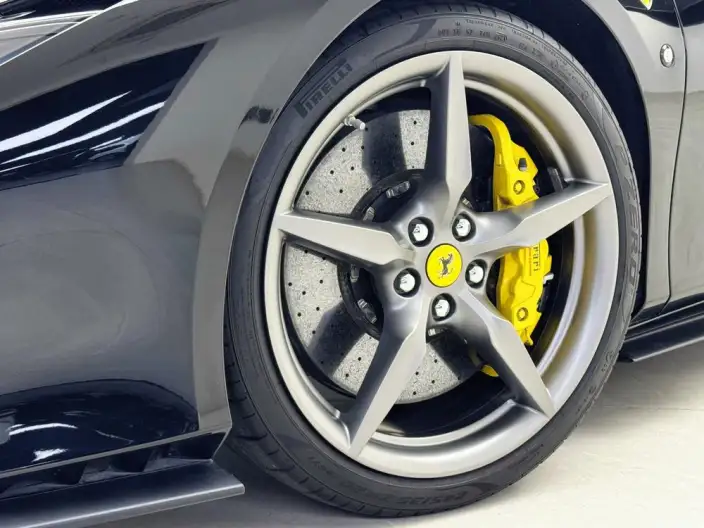 Ferrari F8 2019 Model Tributo 3.9T V8 – фото 10