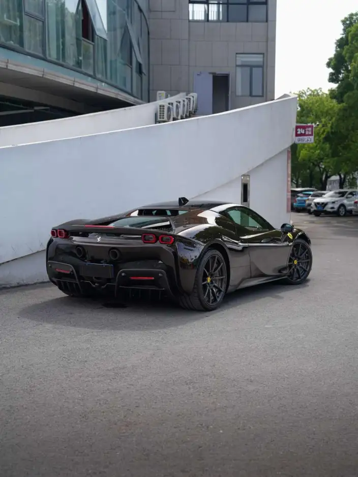 Ferrari SF90 2019 Model 3.9T Standard Edition