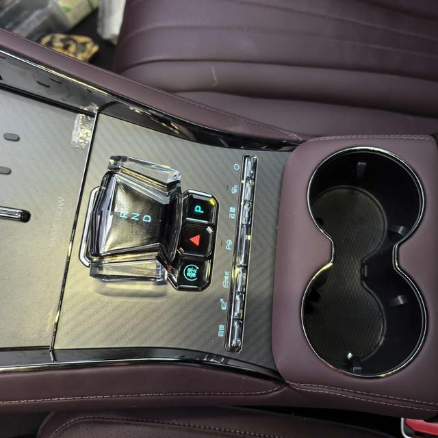 Denza Z9GT EV 2024 630 4WD Max – фото 15