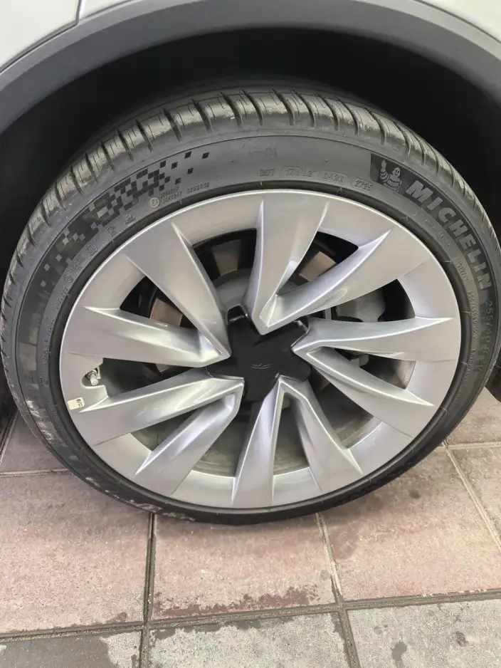 Model Y 2025 Model Rear-wheel drive version – фото 7