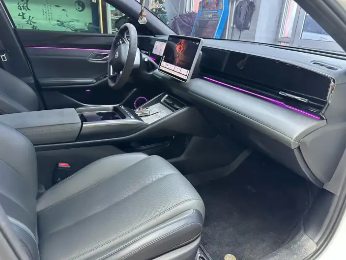 QinL EV 2025 Model 470KM Leading Model – фото 9