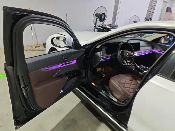BMW 7 Series 2023 Model 735Li M Sports Set – фото 9