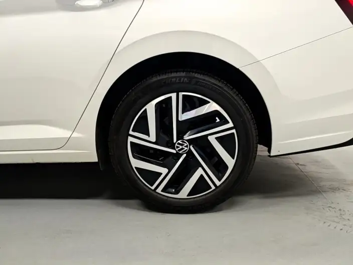 Volkswagen Sagitar 2023 Model 300TSI DSG Beyond Edition – фото 9
