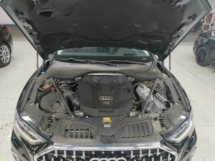 Audi A8 2023 Model A8L 55 TFSI quattro Flagship Model – фото 5