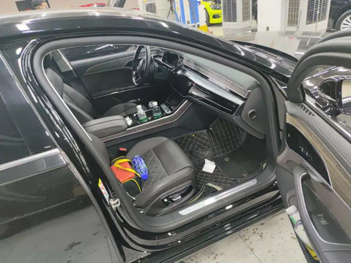 Audi A8 2023 Model A8L 55 TFSI quattro Flagship Model – фото 6