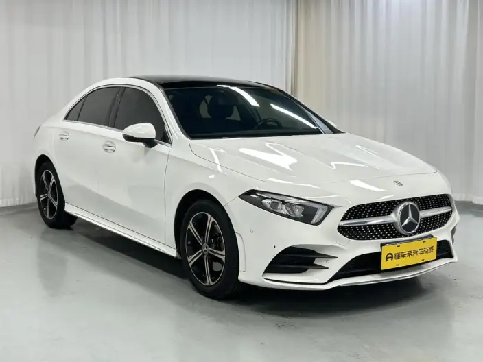 Mercedes-Benz A-class 2023 Model A 200 L Sports sedan Fashion Edition