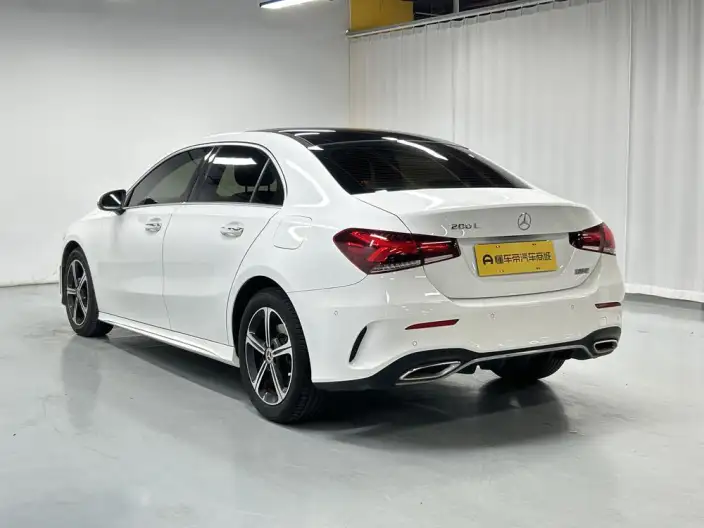 Mercedes-Benz A-class 2023 Model A 200 L Sports sedan Fashion Edition – фото 5