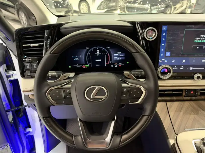 Lexus LM 2026 Model 2.4T Automatic 4WD 6 seat Parallel Imported – фото 9