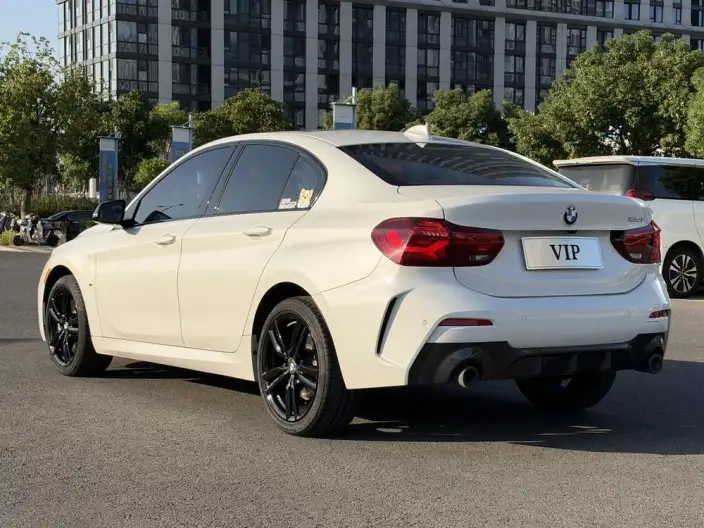 BMW 1 Series 2023 Model 125i M Sports Night Edition – фото 5