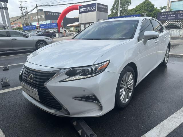 Lexus ES 2017 модификация 200 30 Anniversary Edition