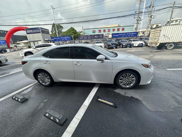 Lexus ES 2017 модификация 200 30 Anniversary Edition