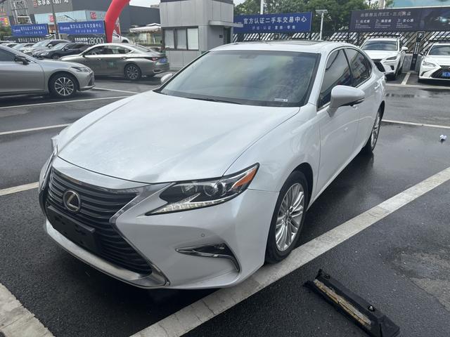 Lexus ES 2017 модификация 200 30 Anniversary Edition