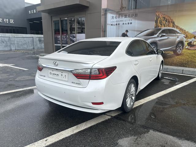 Lexus ES 2017 модификация 200 30 Anniversary Edition – фото 5