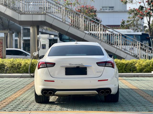 Ghibli 2023 2.0T GT – фото 5