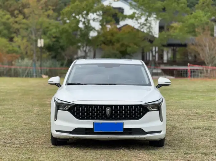 BESTUNE B70 2023 Model Third generation 1.5T Automatic Enjoy Edition Model 70th Anniversary Memorial Edition