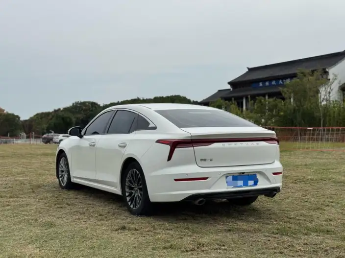 BESTUNE B70 2023 Model Third generation 1.5T Automatic Enjoy Edition Model 70th Anniversary Memorial Edition