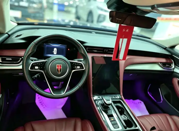 Hongqi H5 2023 Model 2.0T Automatic Smart Flag Enjoy Edition – фото 6