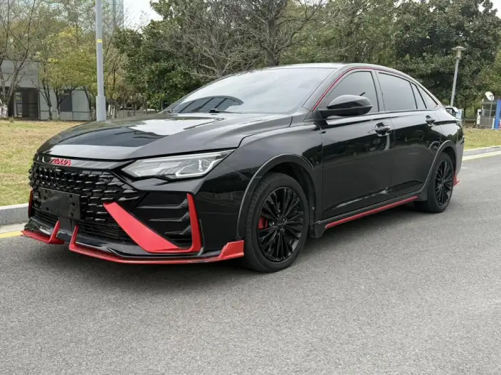 Yixuan Max 2022 Model 1.5T Dark Night Edge Edition