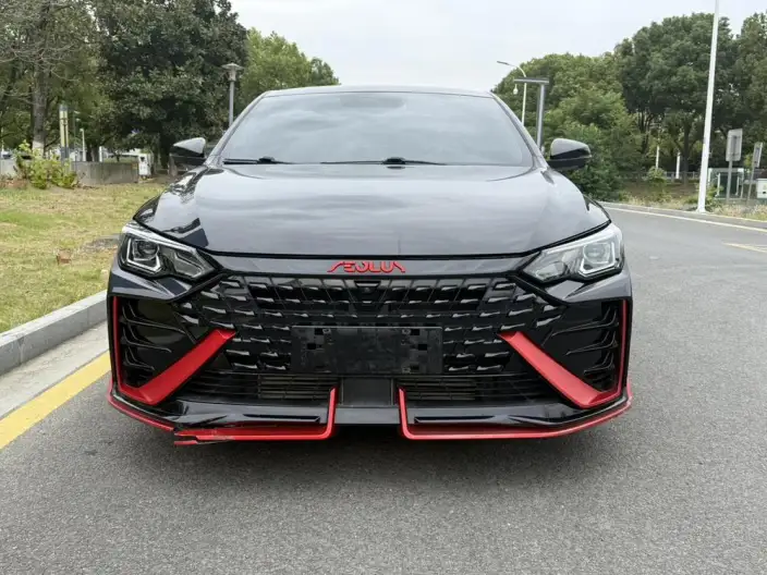 Yixuan Max 2022 Model 1.5T Dark Night Edge Edition
