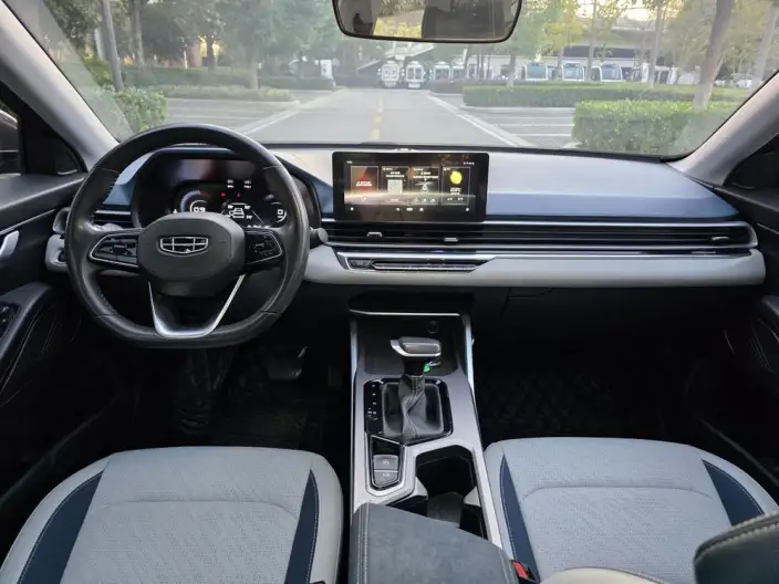Geely Emgrand 2022 Model No. 4 Gen 1.5L CVT Flagship Model – фото 9