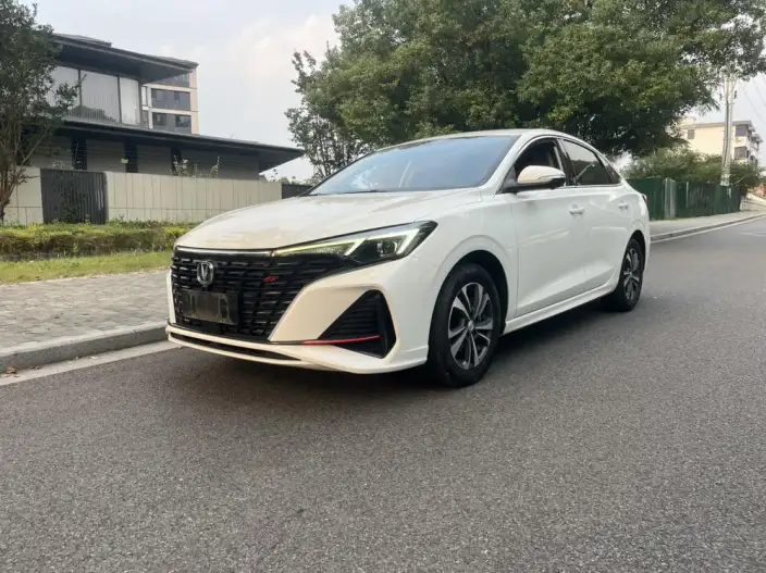 Changan Eado 2022 Model PLUS Blue whale NE 1.4T GDI DCT Flagship Model