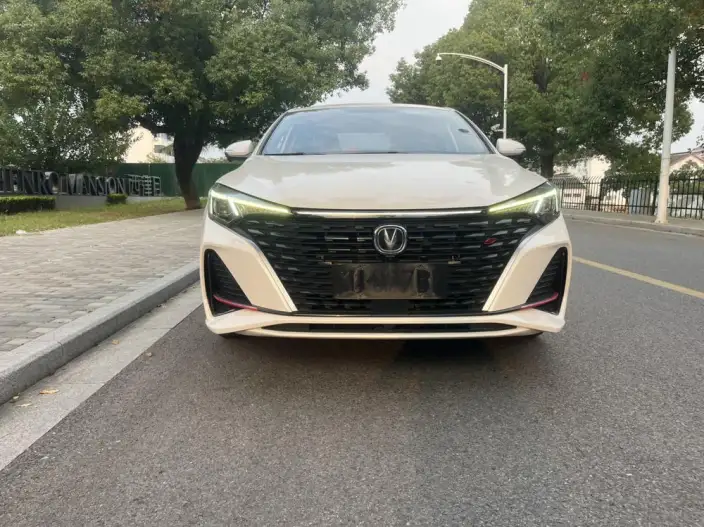 Changan Eado 2022 Model PLUS Blue whale NE 1.4T GDI DCT Flagship Model