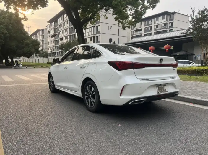 Changan Eado 2022 Model PLUS Blue whale NE 1.4T GDI DCT Flagship Model